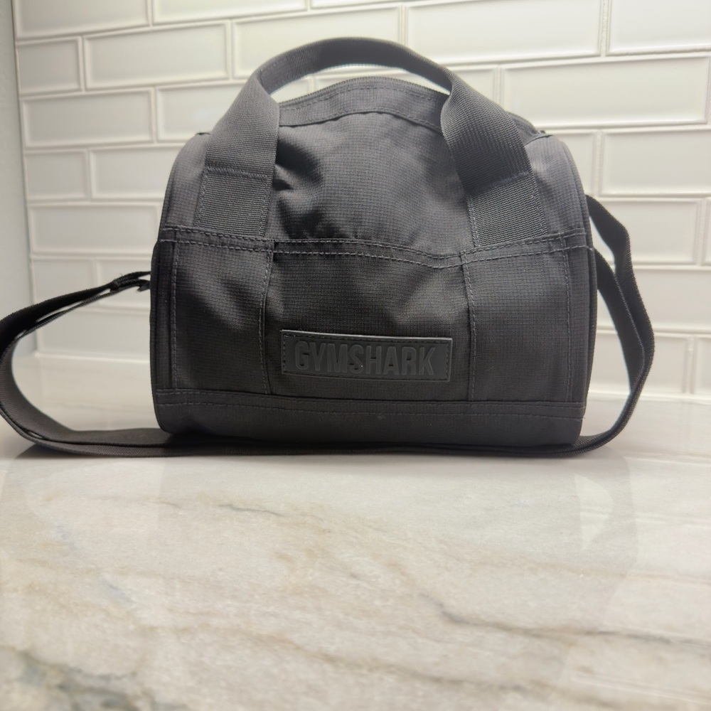 Gymshark Active Gym Bag
Mini - Picture 2 of 2